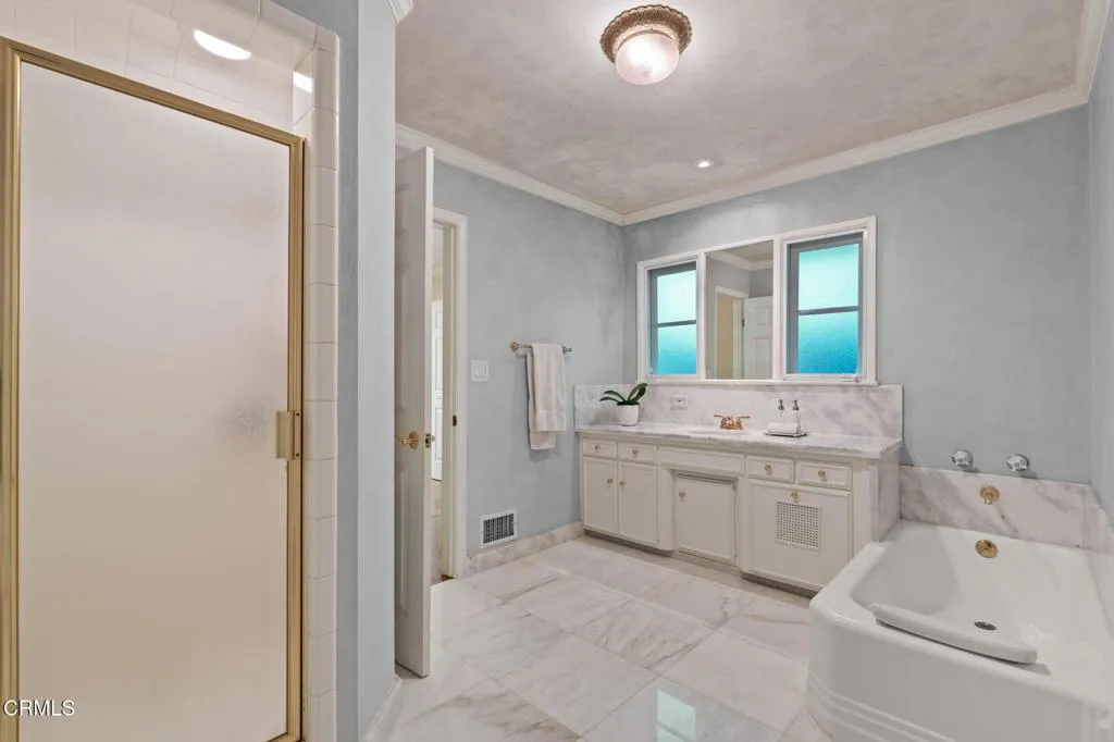 1010 Stoneridge Drive, Pasadena, California 91105 home-pic-18